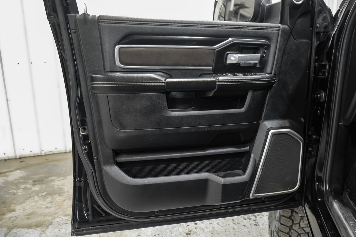 Used 2022 RAM 3500 Laramie AWD/4WD image 43