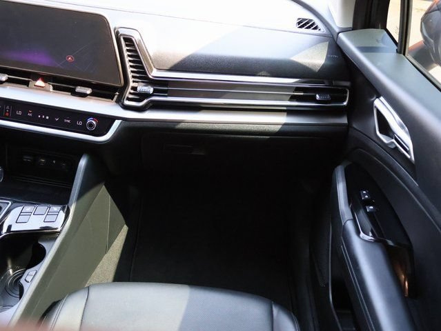 Used 2023 Kia Sportage EX FWD image 13