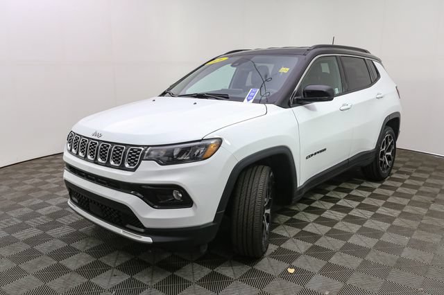 Used 2026 Jeep Compass Limited AWD/4WD image 4