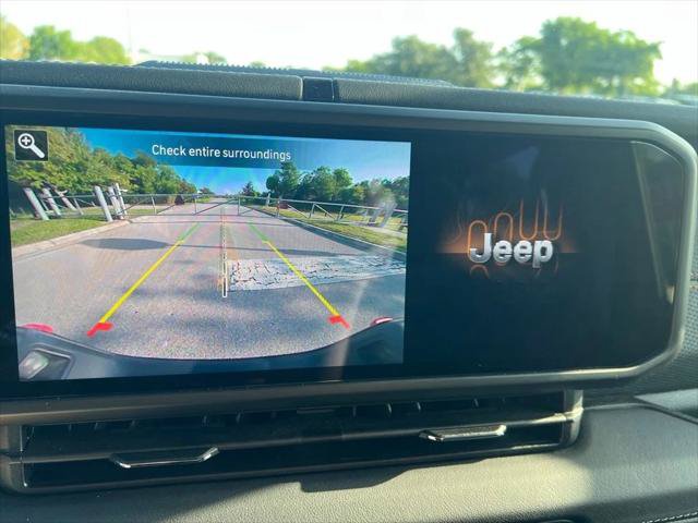Certified 2025 Jeep Gladiator Mojave w/ Safety Group AWD/4WD image 42