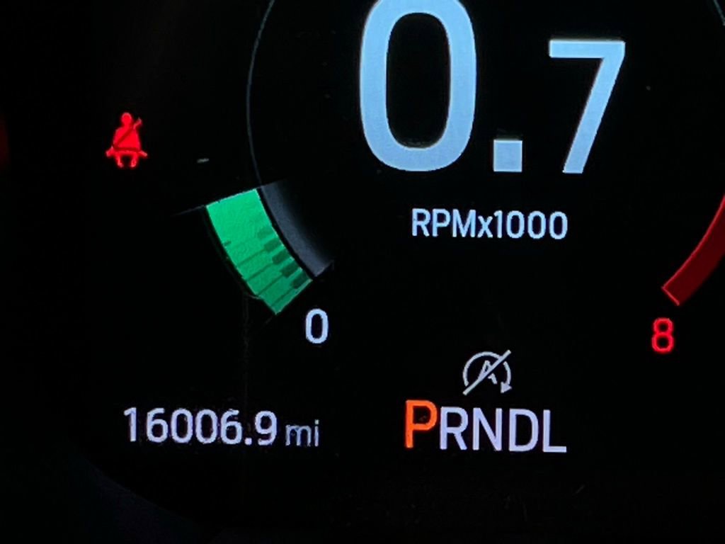 Used 2025 Ford Explorer ST-Line w/ ST-Line Street Pack image 14