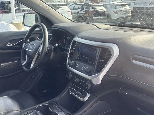 Used 2023 GMC Acadia SLT w/ Technology Package image 16