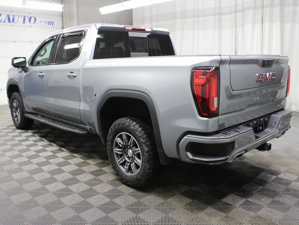 Used 2024 GMC Sierra 1500 AT4 w/ AT4 Preferred Package image 5