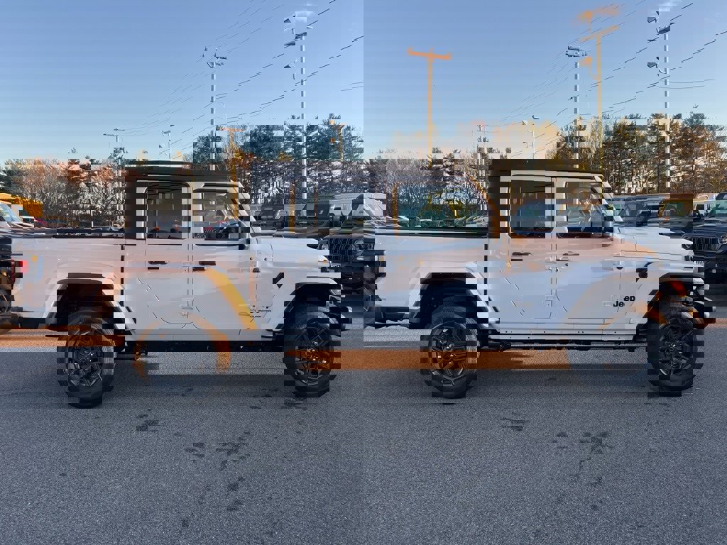 New 2026 Jeep Gladiator Sport image 8