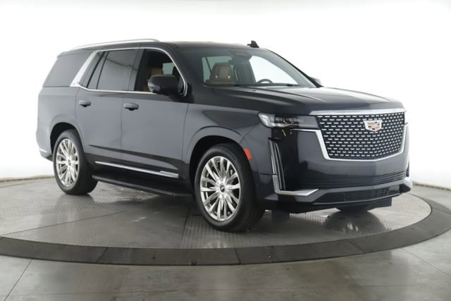 Used 2024 Cadillac Escalade Premium Luxury w/ Performance Package AWD/4WD image 2