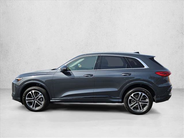 Certified 2025 Audi Q5 Premium w/ Convenience Package image 8