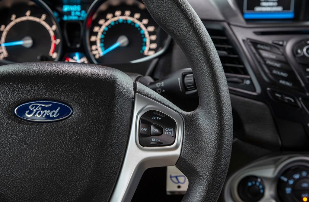 Used 2018 Ford Fiesta SE image 18