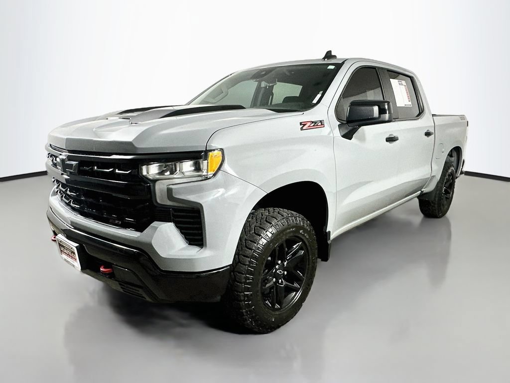 Used 2024 Chevrolet Silverado 1500 LT Trail Boss w/ Convenience Package II AWD/4WD video 3
