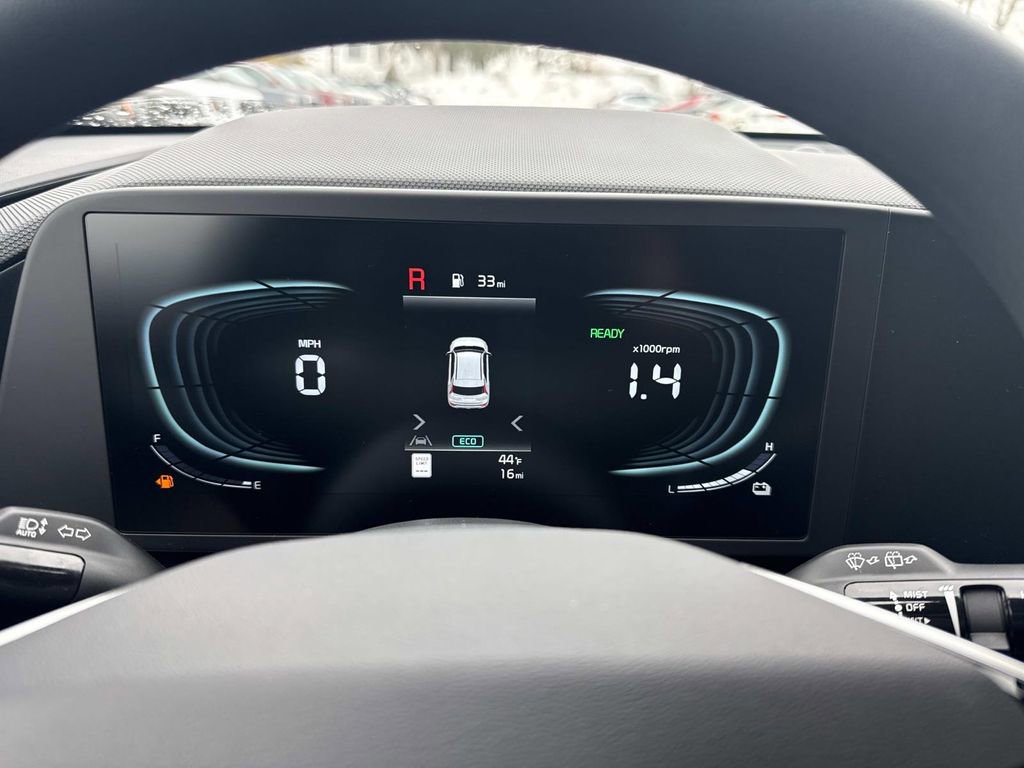 New 2026 Kia Niro LX image 13