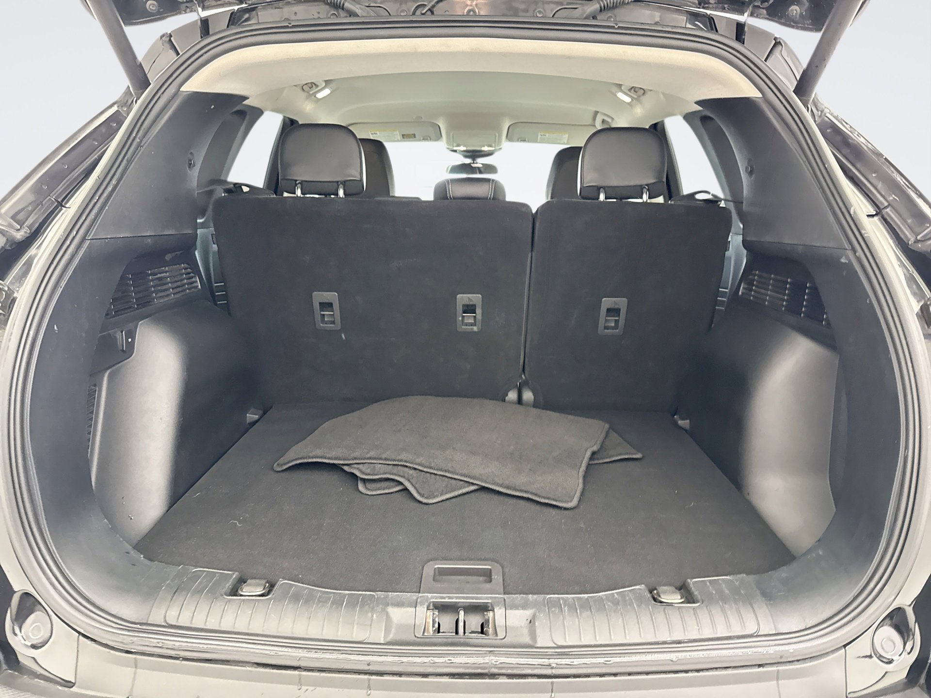 Used 2022 Ford Escape SEL w/ Technology Package image 18