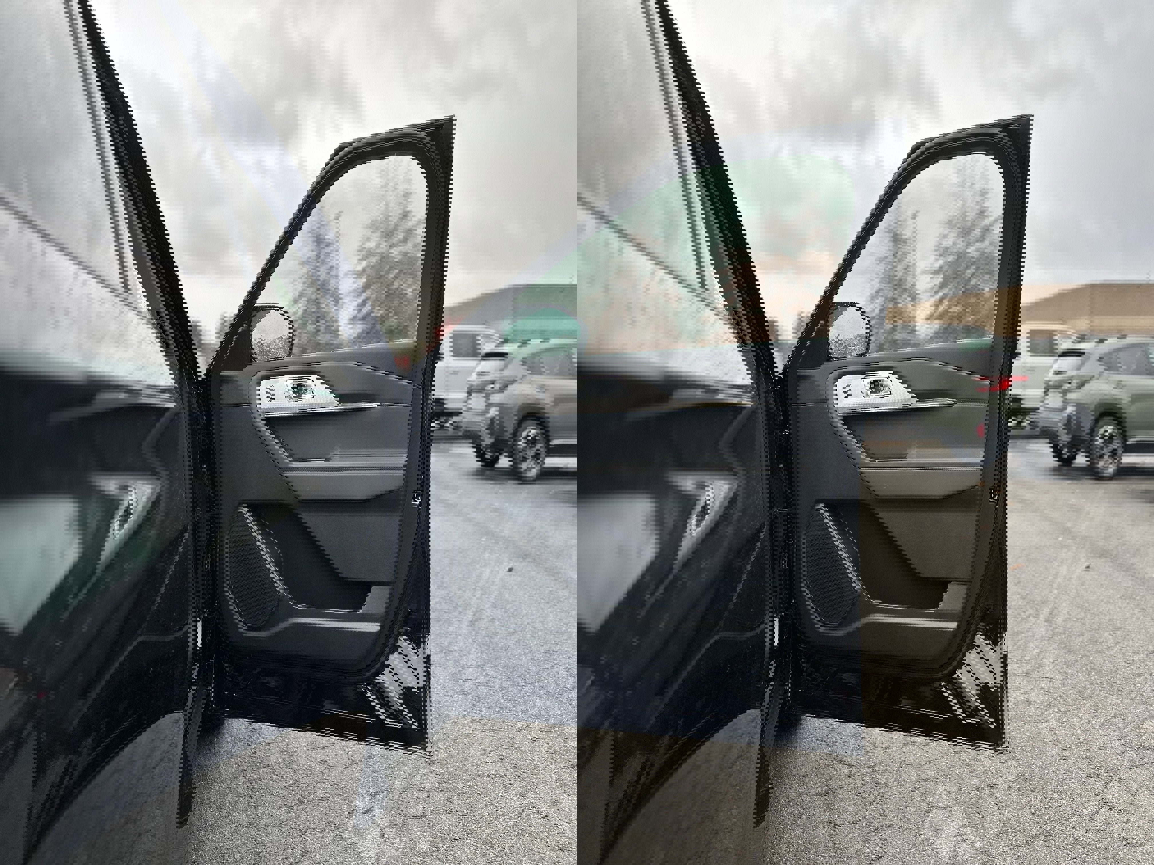 New 2026 Ford Explorer Active image 32