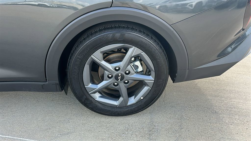 Used 2025 Kia K4 LXS FWD image 17