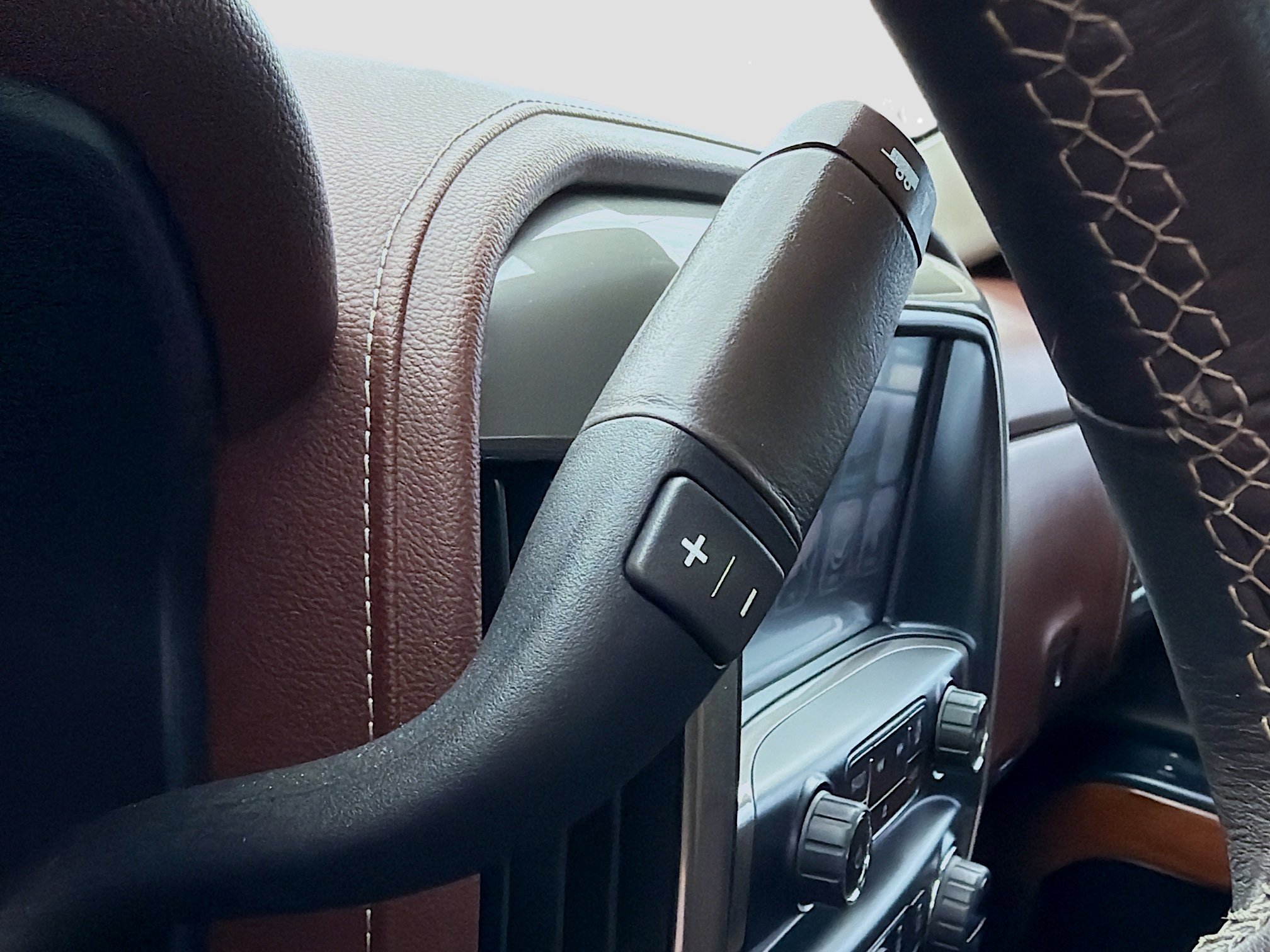 Used 2018 Chevrolet Silverado 1500 High Country AWD/4WD image 13