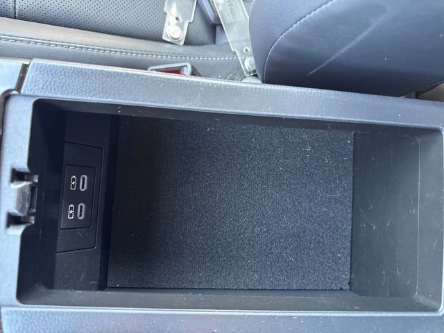 Used 2023 Toyota Prius XLE AWD/4WD image 21