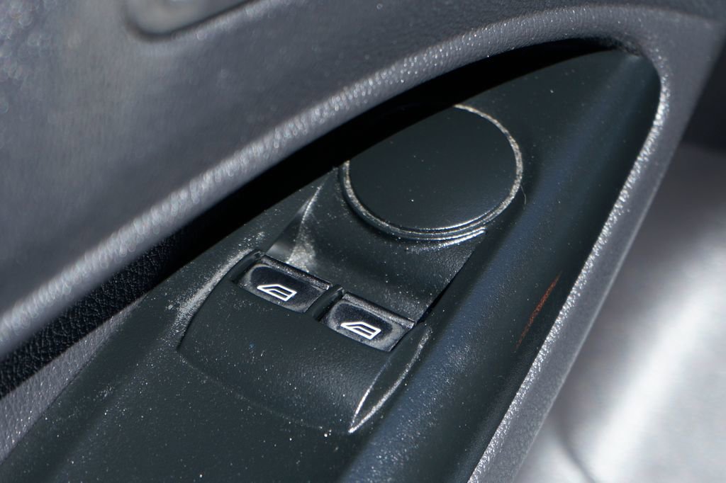 Used 2018 Ford Transit Connect XL image 18