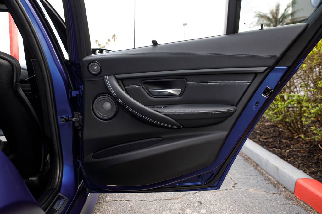 Used 2018 BMW M3 CS w/ Executive Package image 51