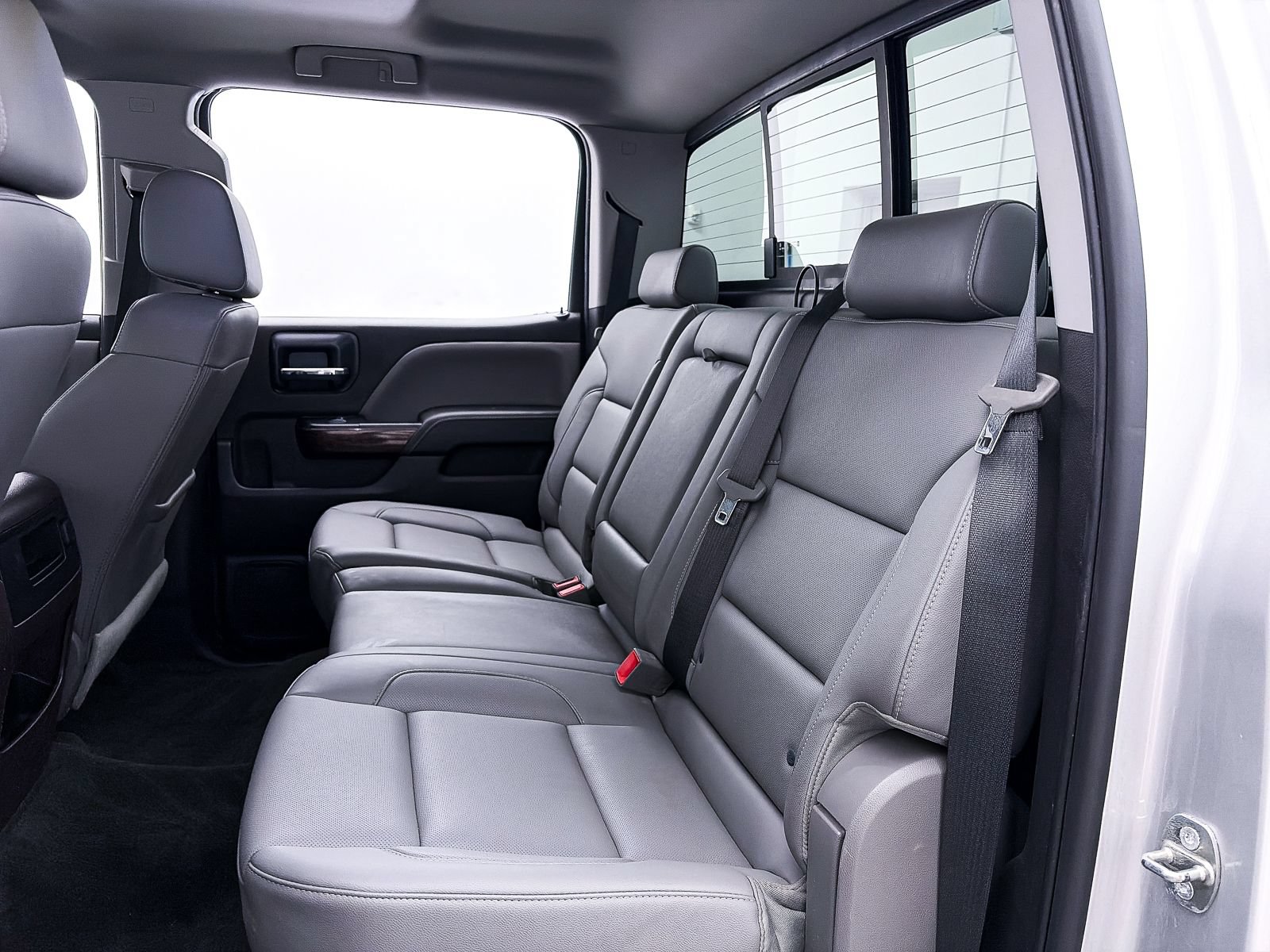 Used 2018 GMC Sierra 1500 SLT AWD/4WD image 30