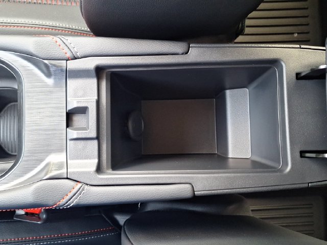 New 2026 Nissan Kicks SR FWD image 25