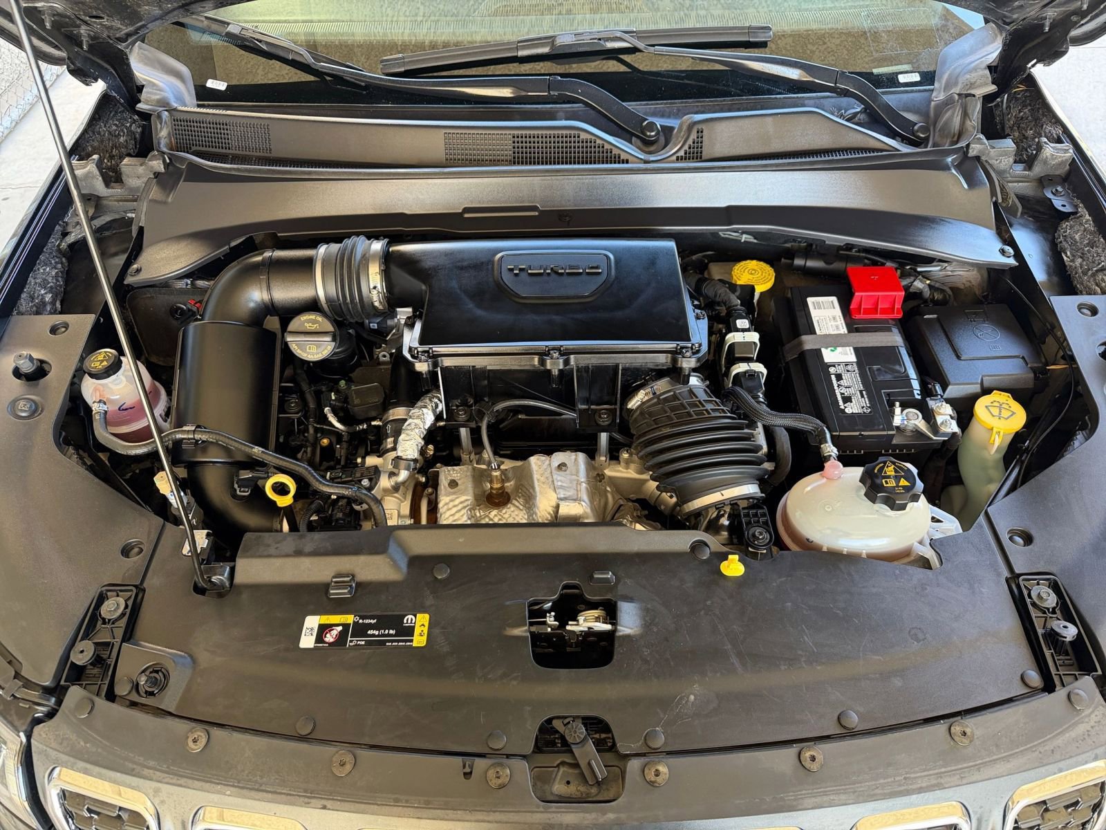 Used 2025 Jeep Compass Latitude AWD/4WD image 31