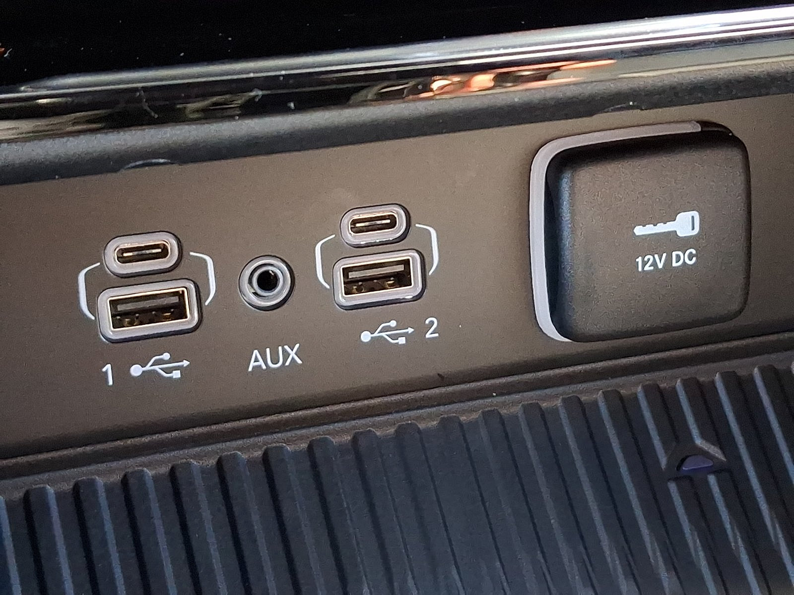 New 2027 Jeep Grand Cherokee Limited AWD/4WD image 16