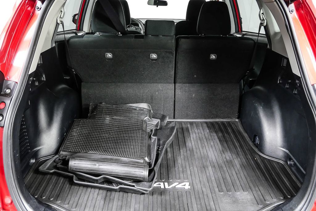 Used 2016 Toyota RAV4 LE w/ Cargo Management Package image 28