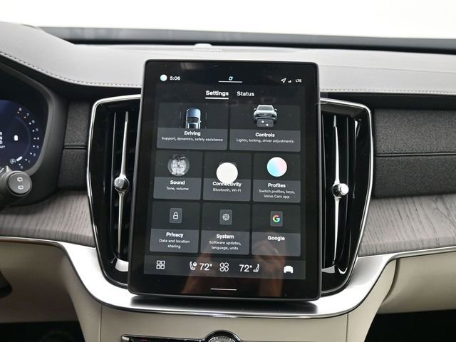 New 2026 Volvo XC90 B6 Ultra w/ Protection Package image 15