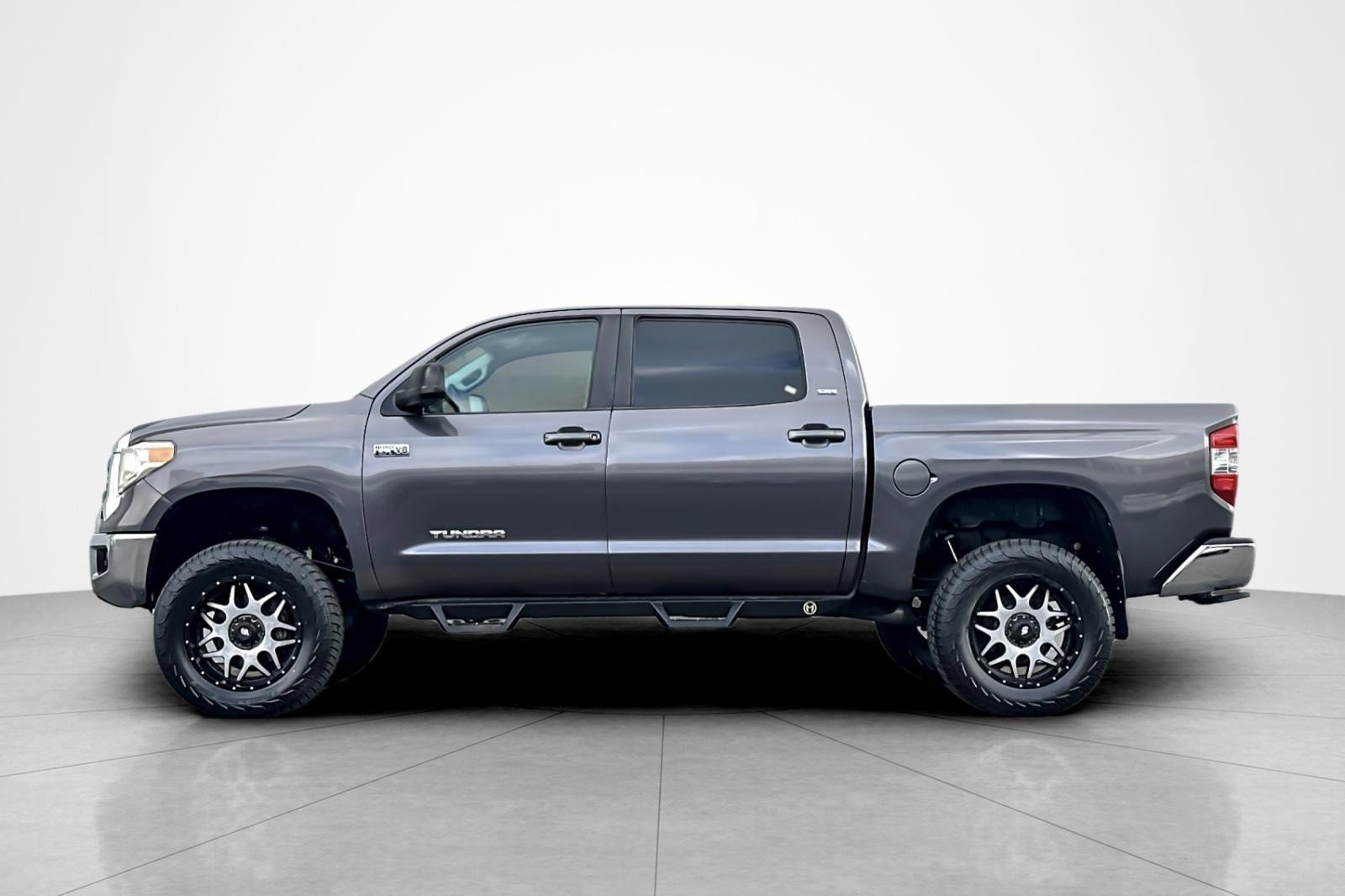 Used 2015 Toyota Tundra SR5 w/ SR5 Upgrade Package video 2