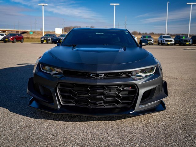 Used 2018 Chevrolet Camaro ZL1 image 2
