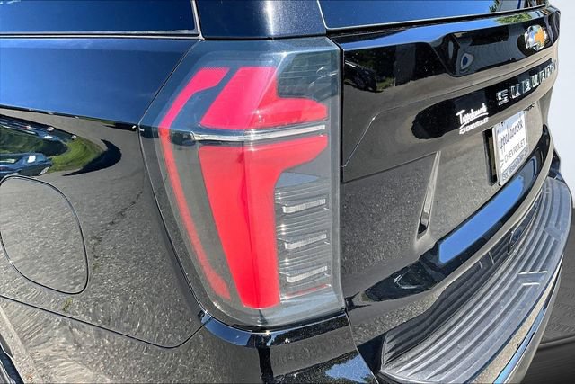 Used 2025 Chevrolet Suburban LT AWD/4WD image 22