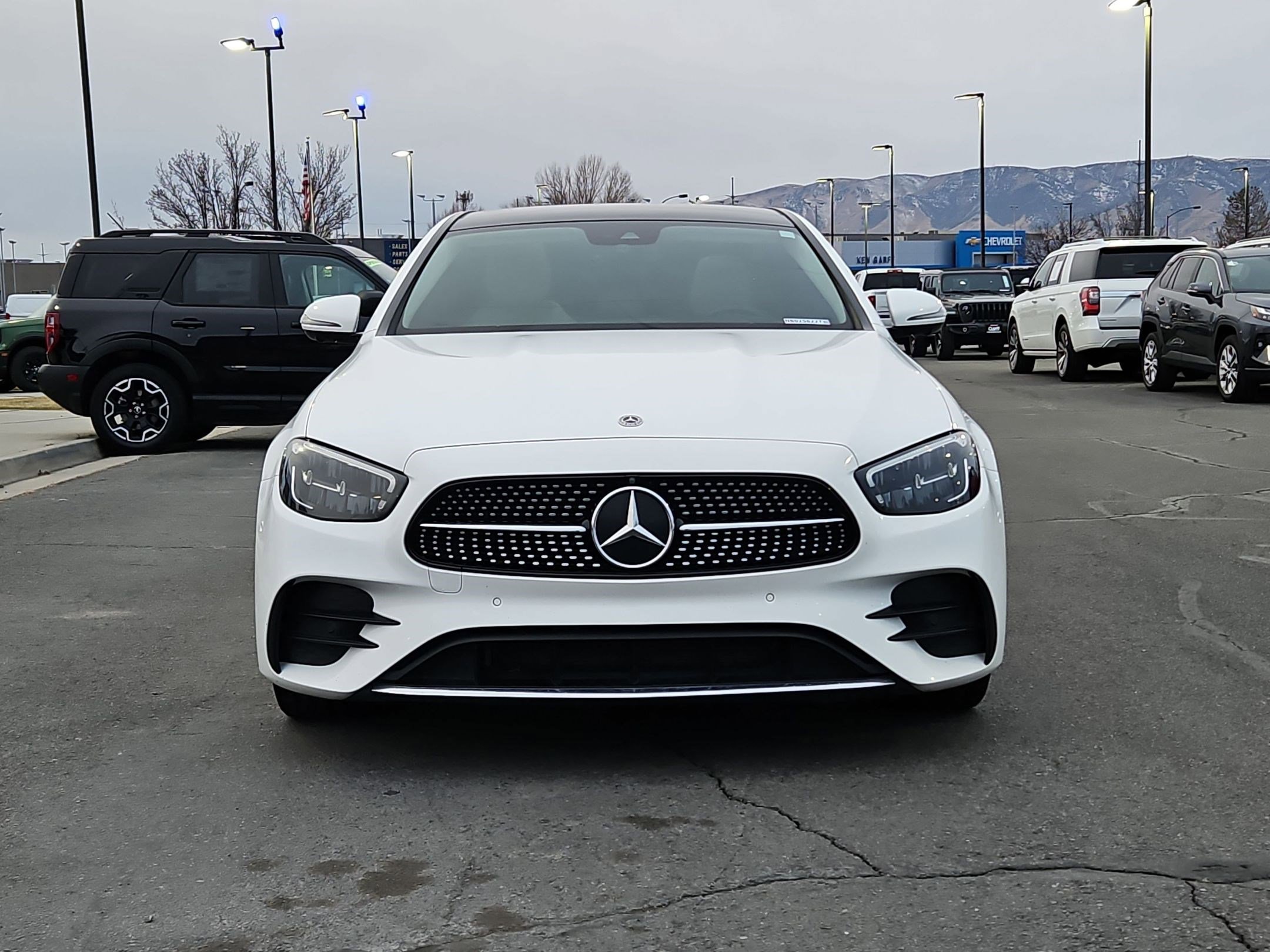 Used 2022 Mercedes-Benz E 350 4MATIC Sedan image 11