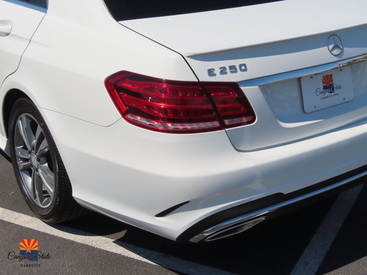 Used 2014 Mercedes-Benz E 250 BlueTEC 4MATIC Sedan image 15