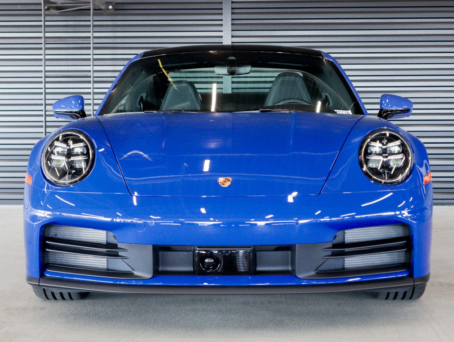 Certified 2025 Porsche 911 Carrera image 8