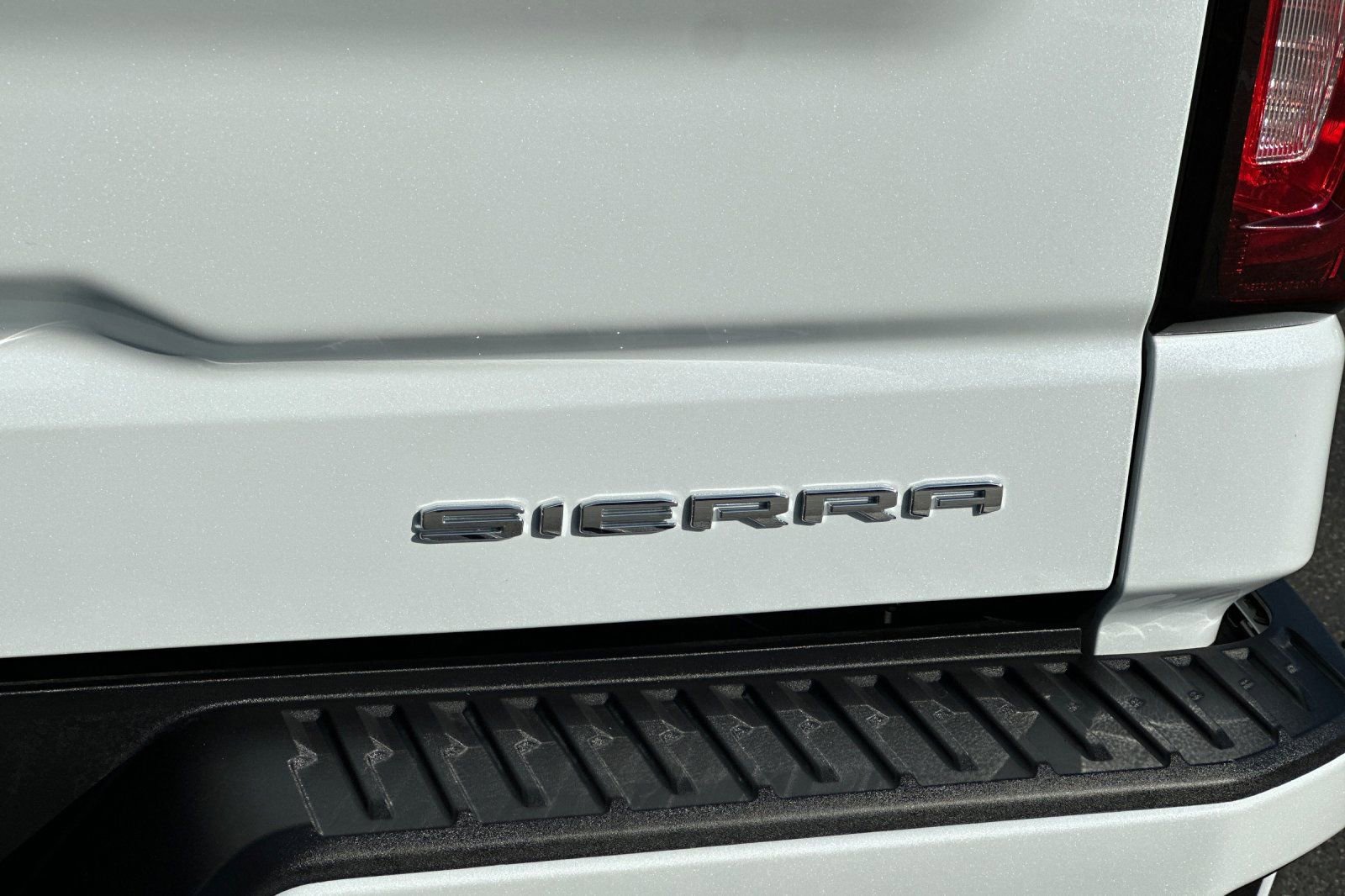 New 2026 GMC Sierra 1500 Denali w/ Technology Package AWD/4WD image 7