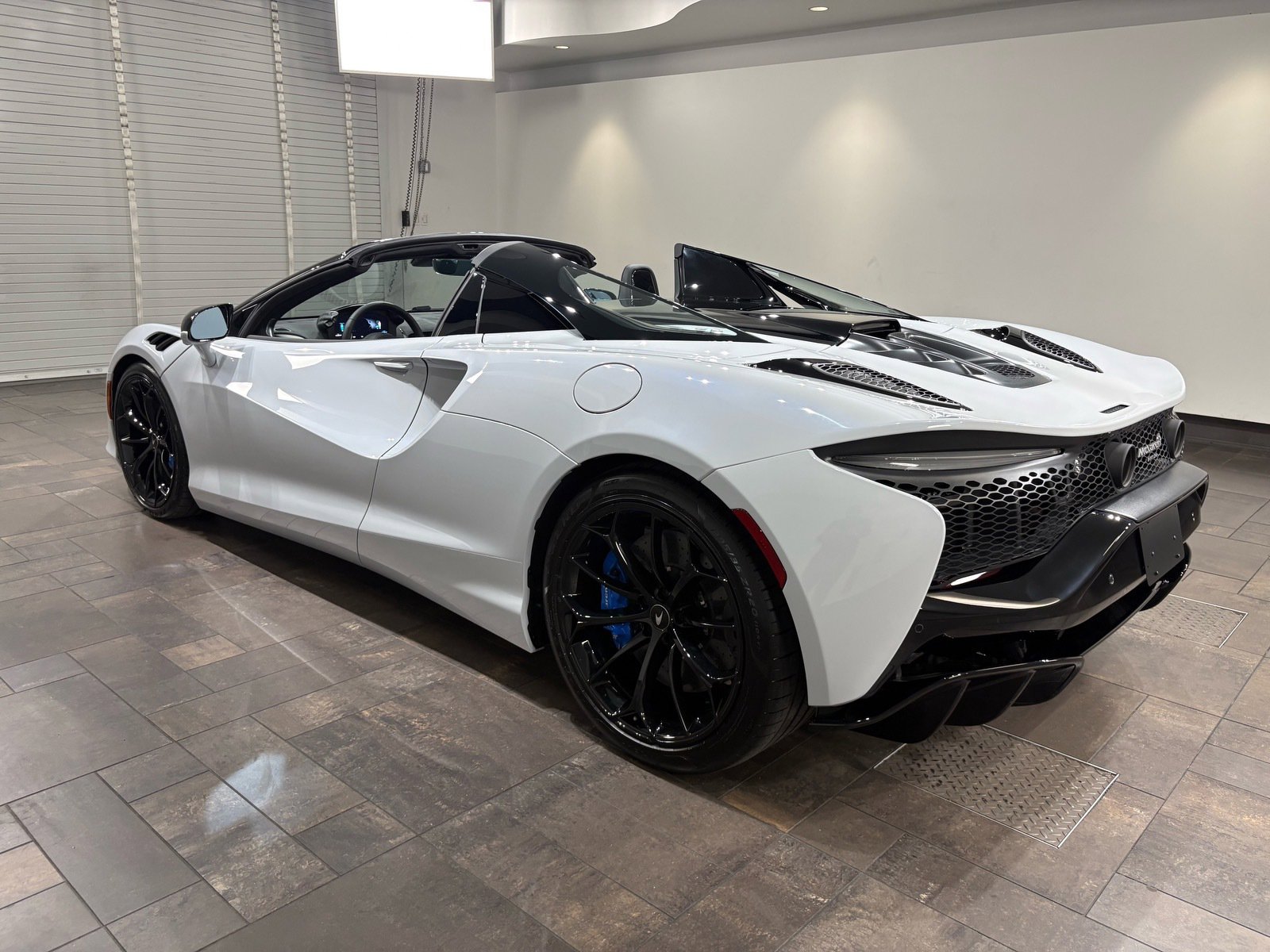 New 2026 McLaren Artura Spider image 4