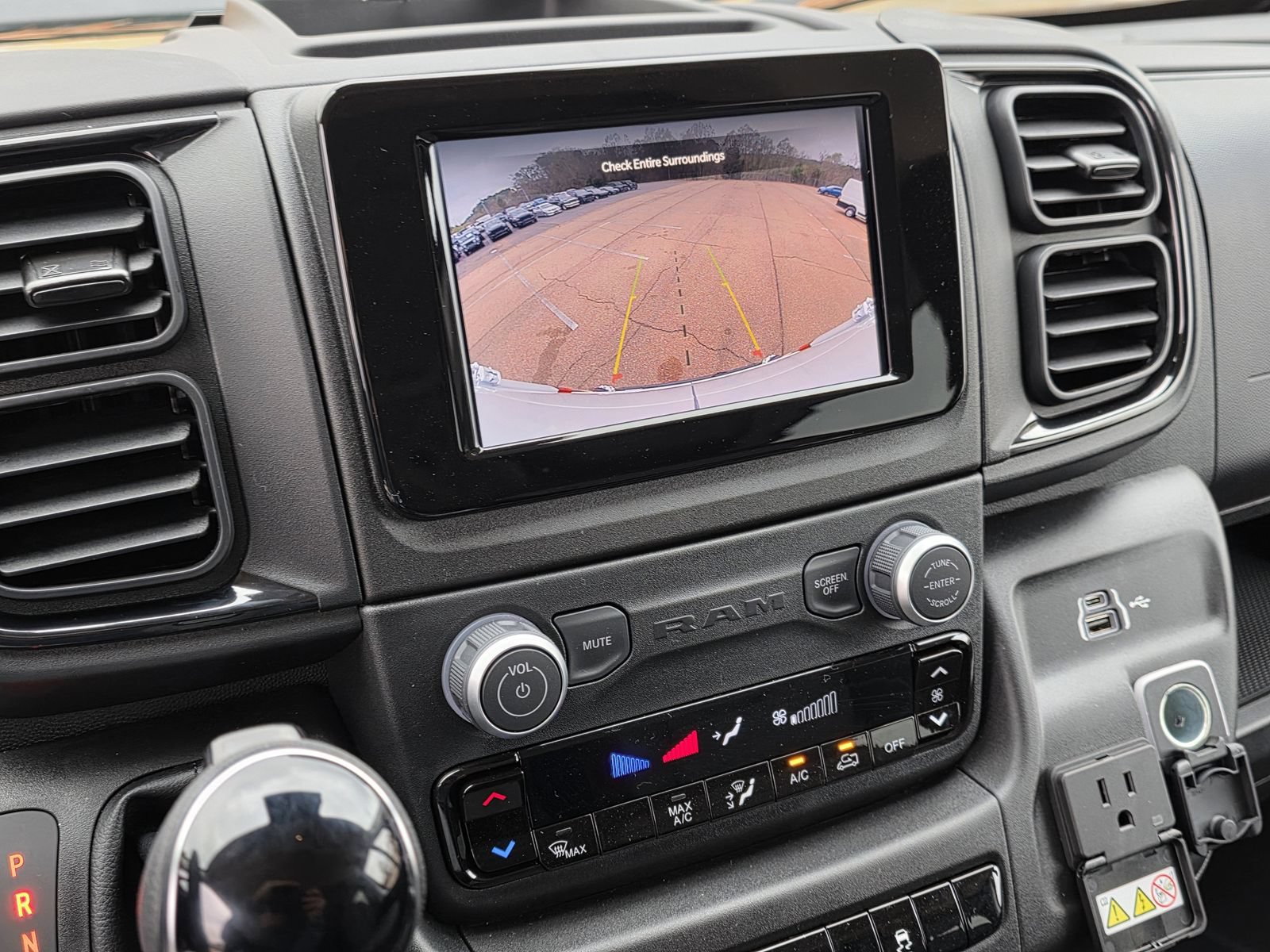 New 2026 RAM ProMaster 2500 w/ Power Group FWD image 9