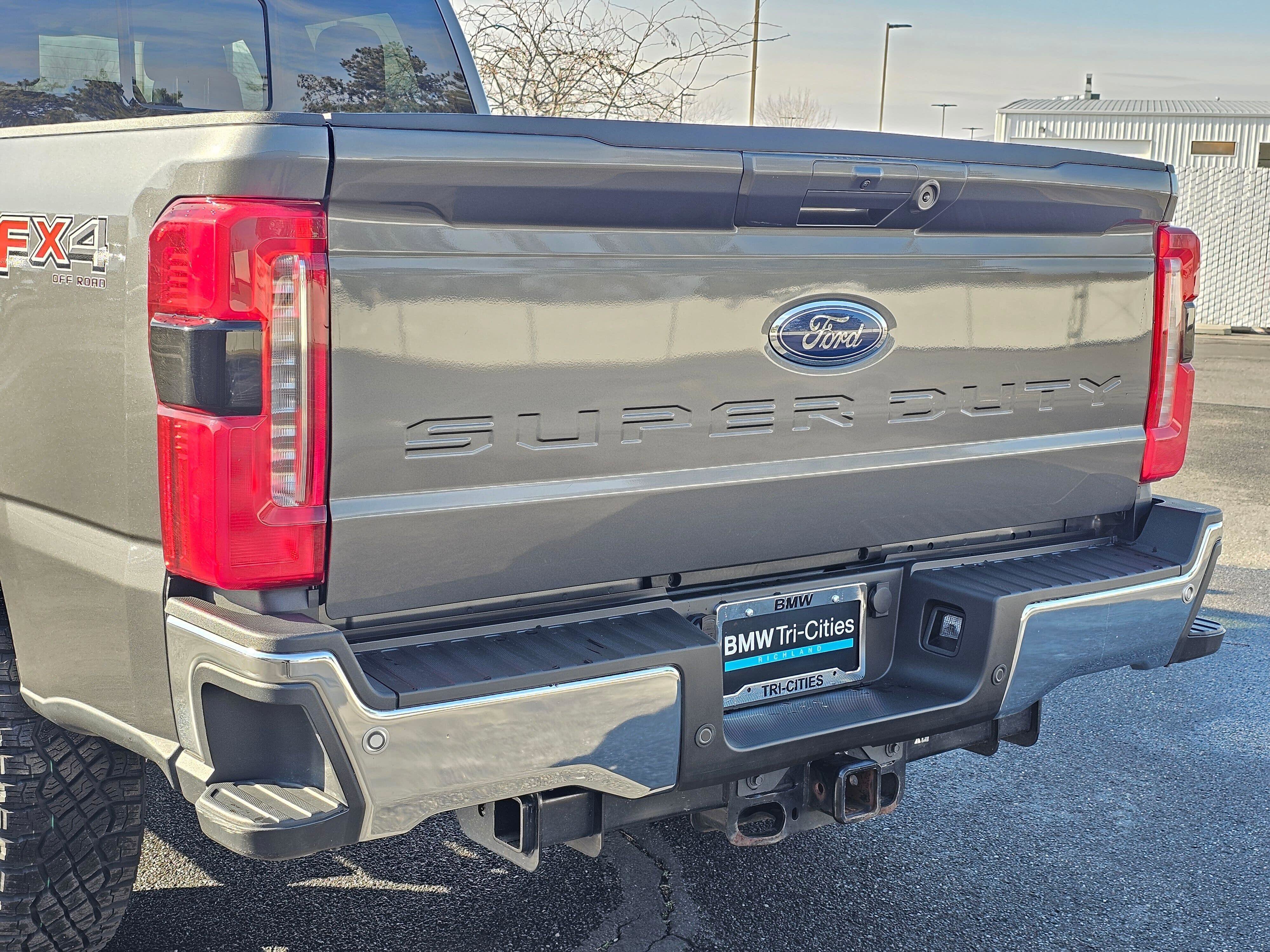 Used 2023 Ford F350 Lariat image 7