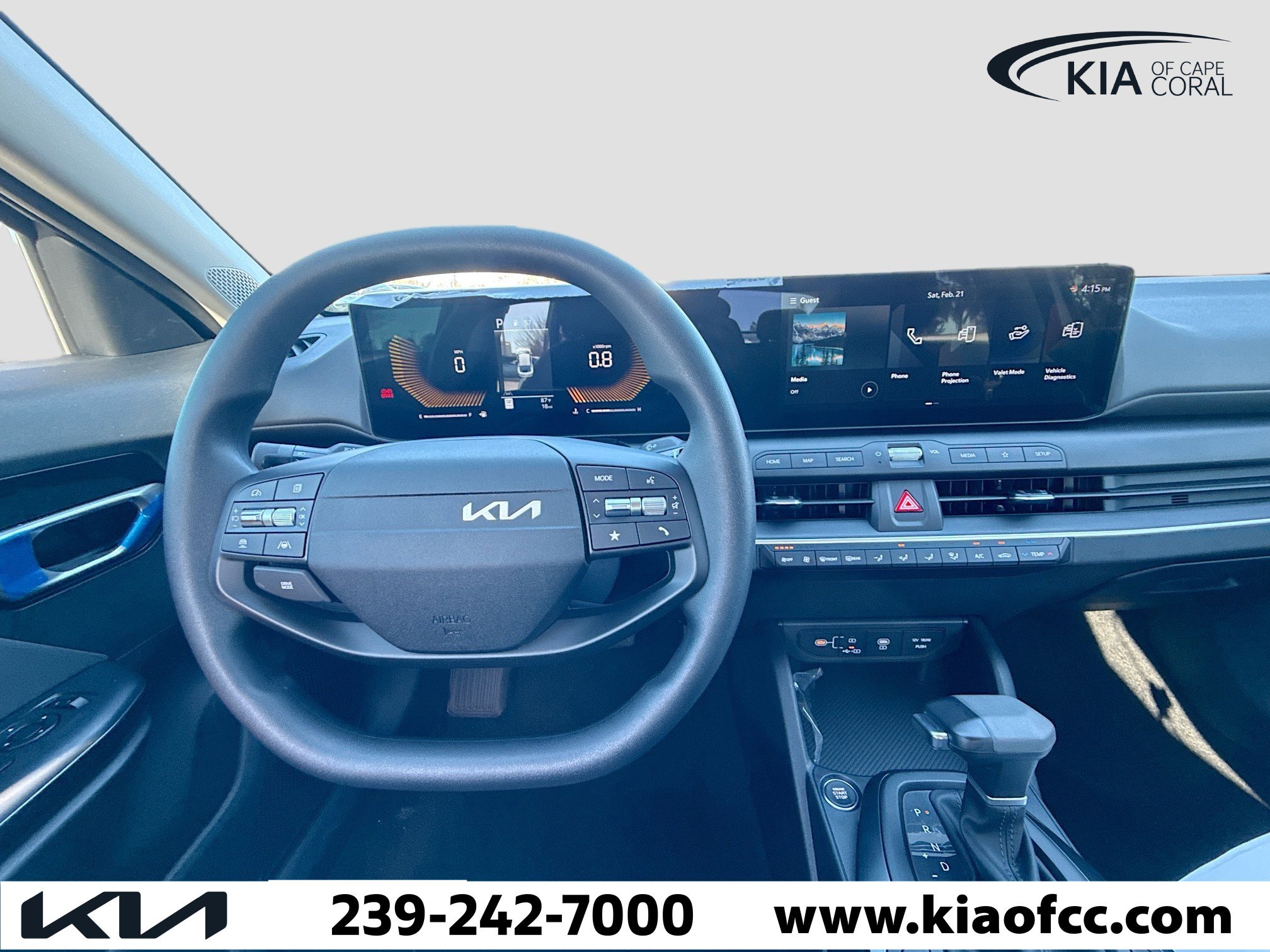 New 2025 Kia K4 LXS image 38