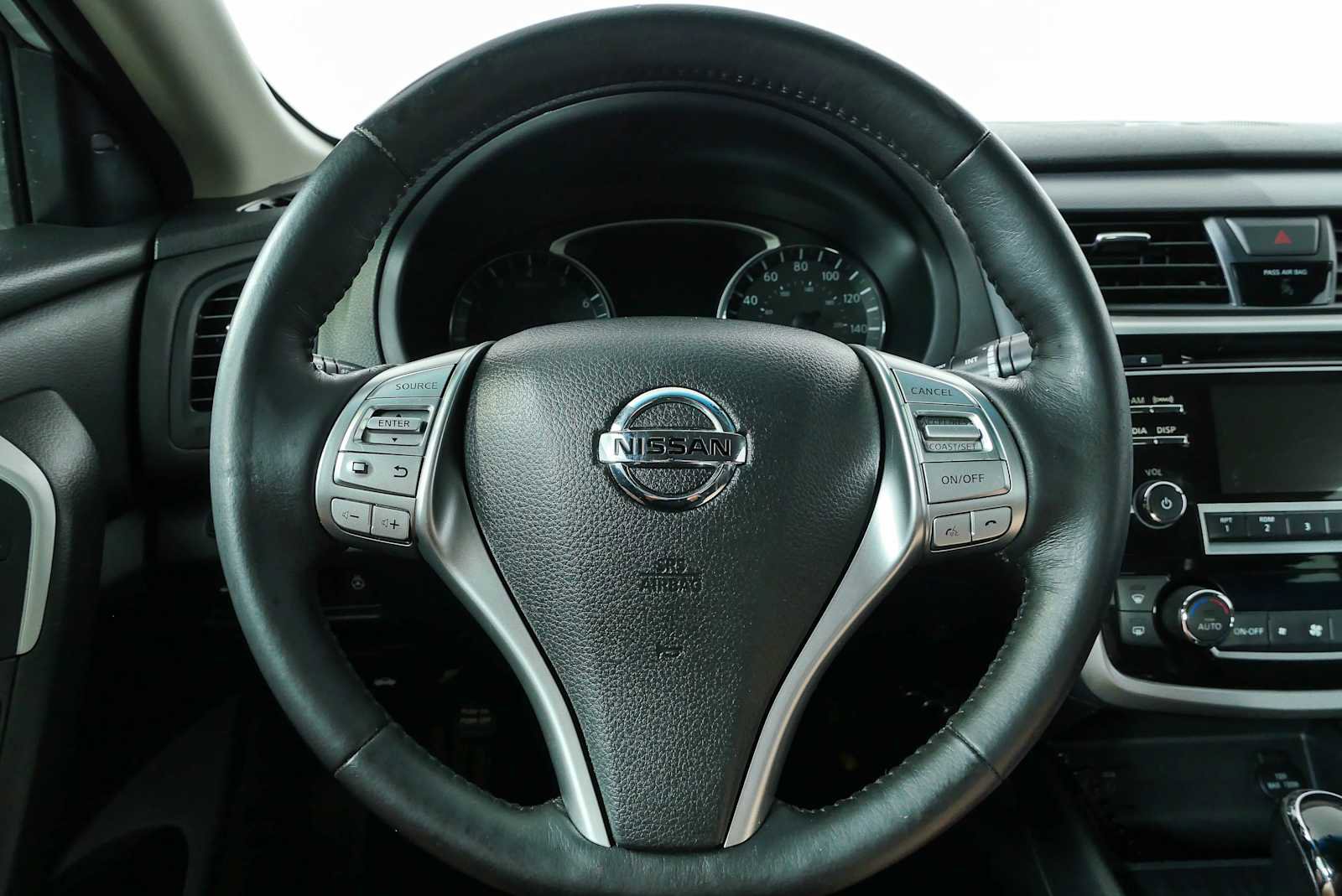 Used 2018 Nissan Altima 2.5 SL FWD image 10