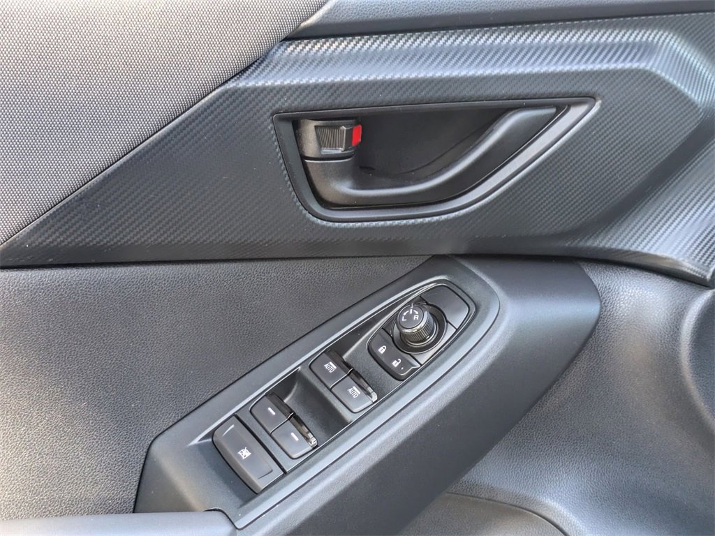 Used 2024 Subaru Crosstrek 2.0i Premium image 13