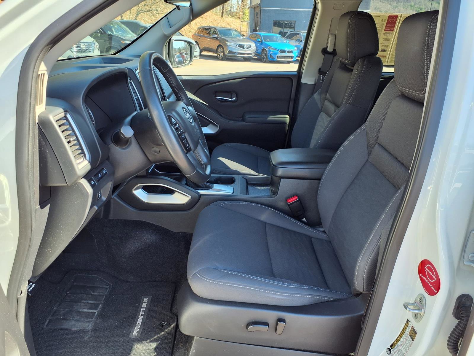 Certified 2023 Nissan Frontier SV w/ SV Convenience Package image 12