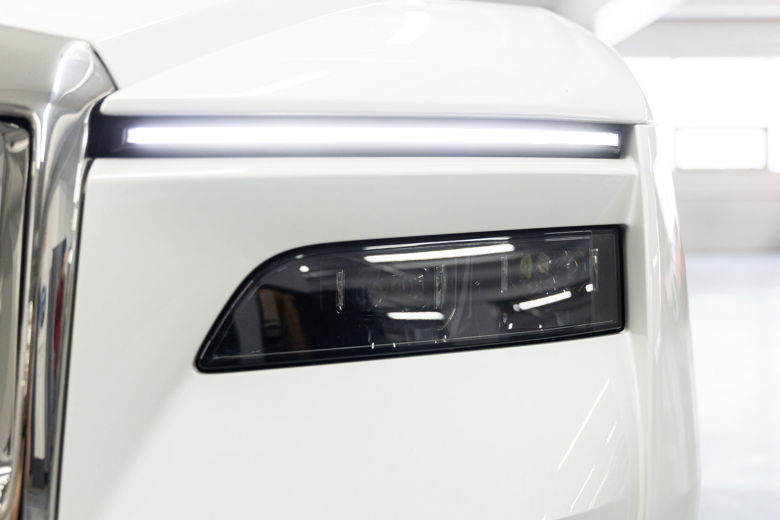 New 2026 Rolls-Royce Spectre image 10