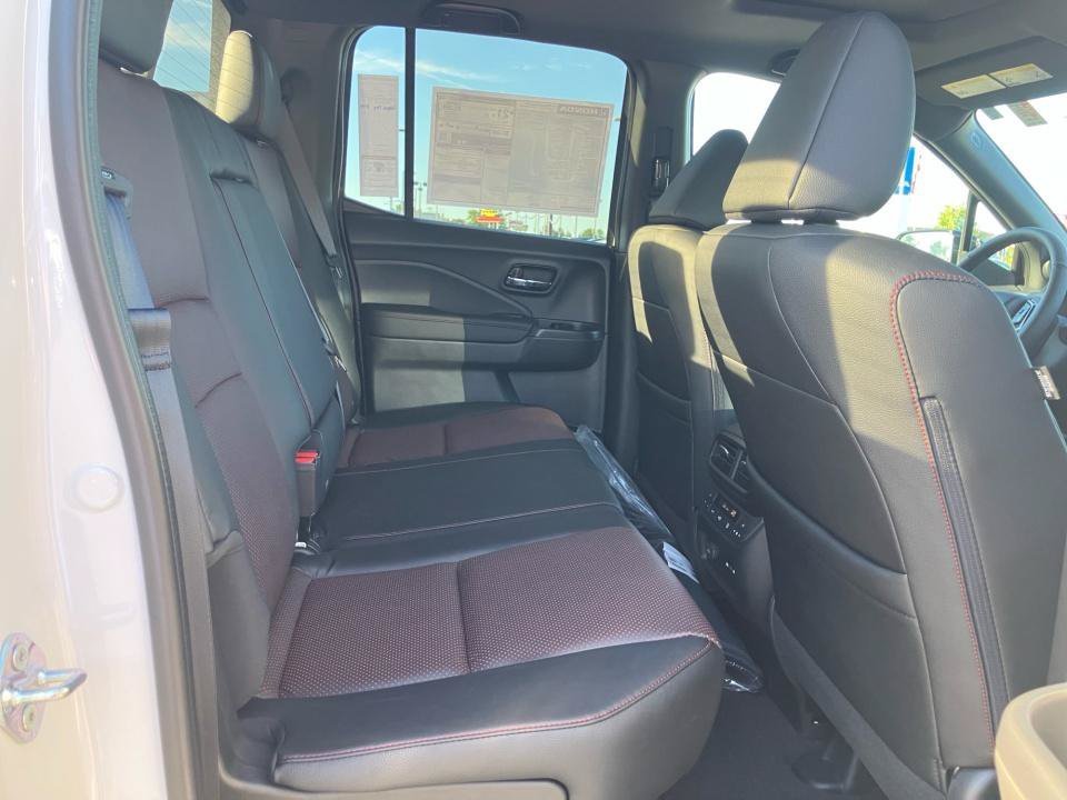 New 2026 Honda Ridgeline Black Edition image 29