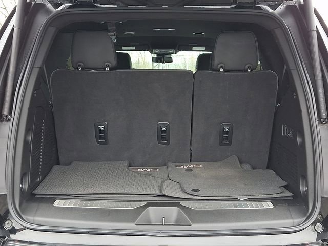 Used 2025 GMC Yukon Denali image 30