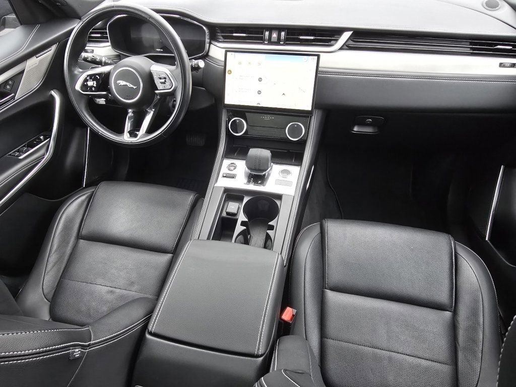 Used 2025 Jaguar F-PACE R-Dynamic S AWD/4WD image 20