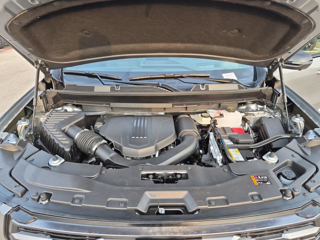 New 2026 GMC Acadia AT4 w/ Luxury Package AWD/4WD image 19
