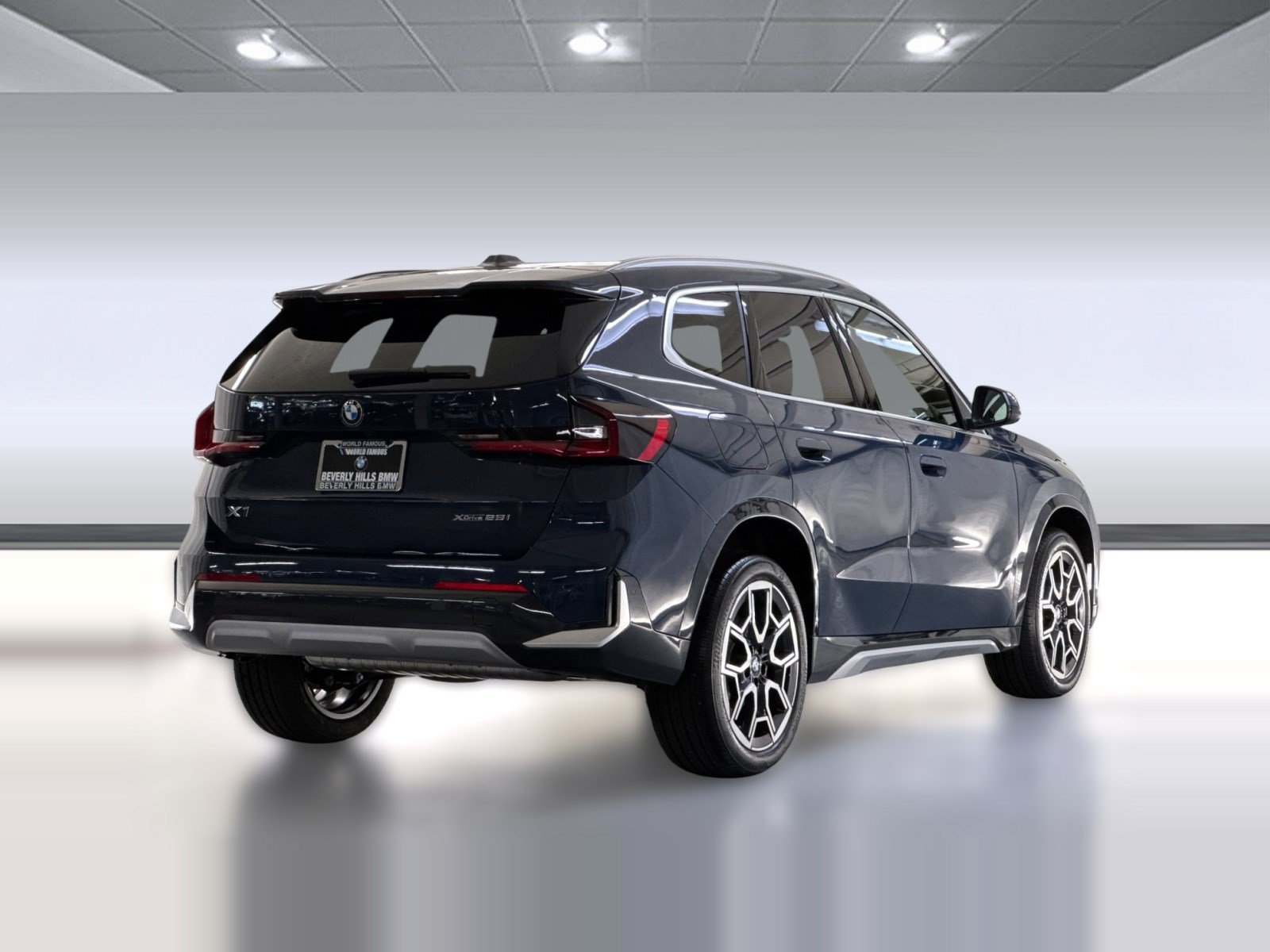 Used 2026 BMW X1 xDrive28i w/ Technology Package AWD/4WD image 8