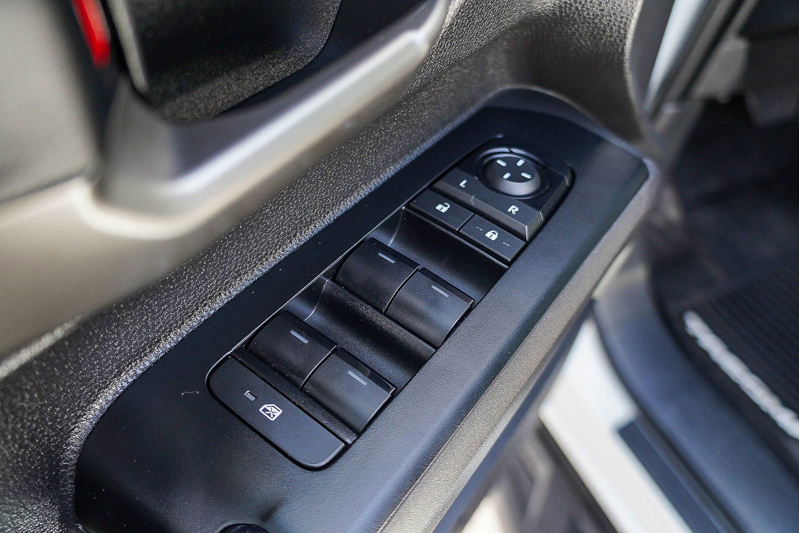 Certified 2024 Toyota Tacoma TRD Off-Road w/ TRD Off Road Upgrade Package AWD/4WD image 27