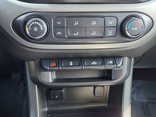 Used 2022 Chevrolet Colorado LT w/ LT Convenience Package image 42