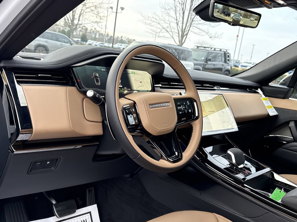 New 2025 Land Rover Range Rover Sport Dynamic SE AWD/4WD image 10