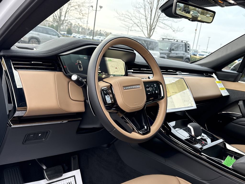 New 2025 Land Rover Range Rover Sport Dynamic SE AWD/4WD image 10